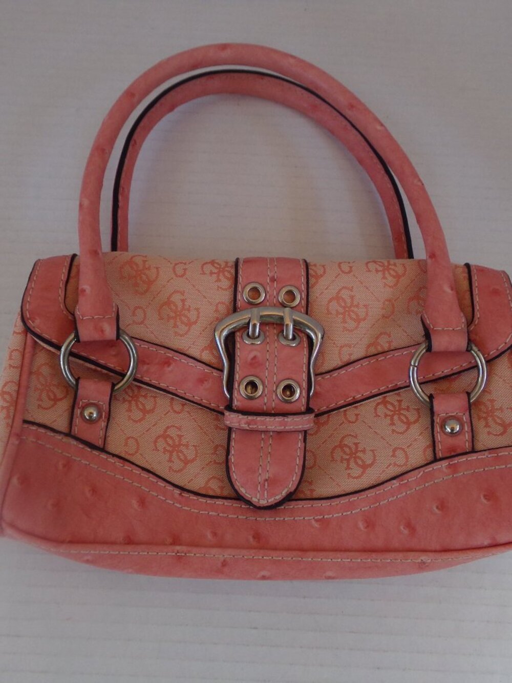 Rare Y2K Vintage Guess Pink Buckle Bag Purse Aussie Logo Minis 17315 SI602587
